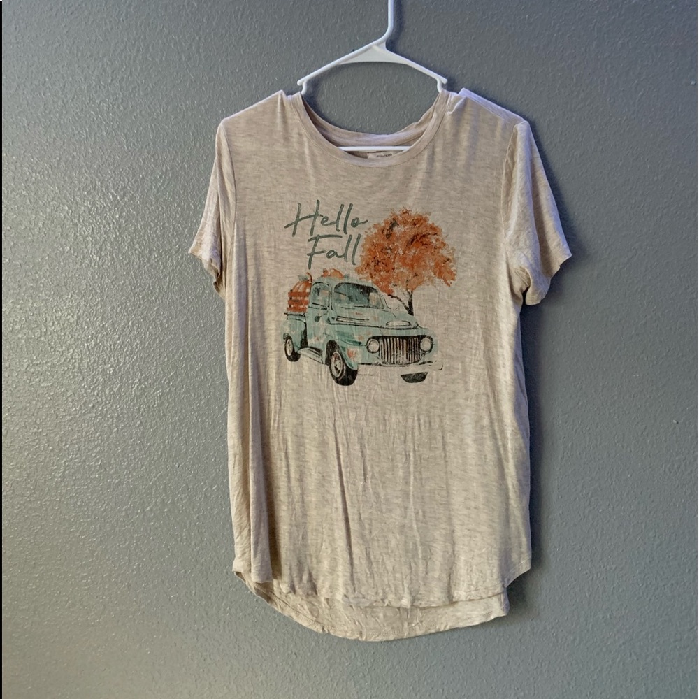 “Hello Fall” graphic from maurices